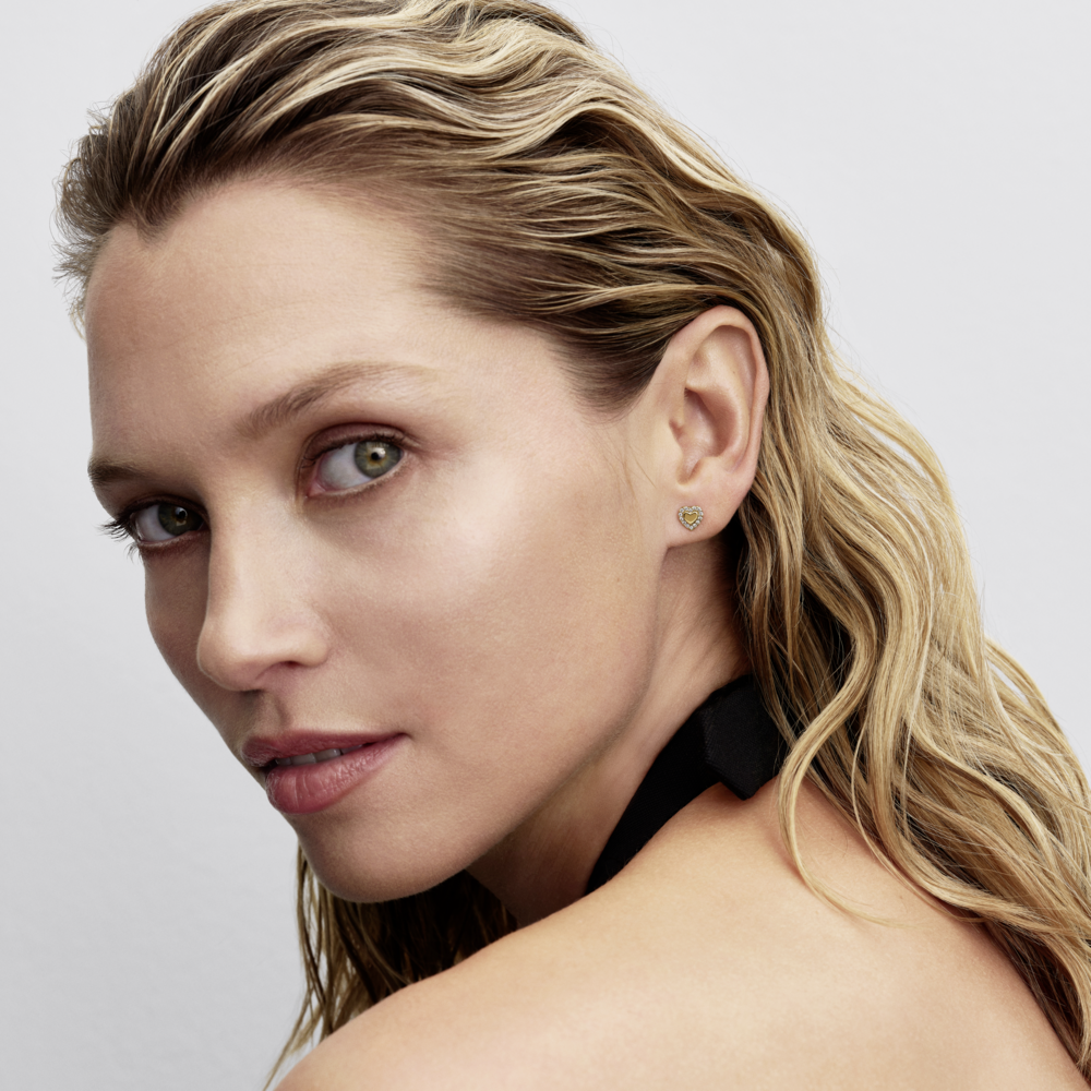 Aretes de Botón Corazón con Halo-2