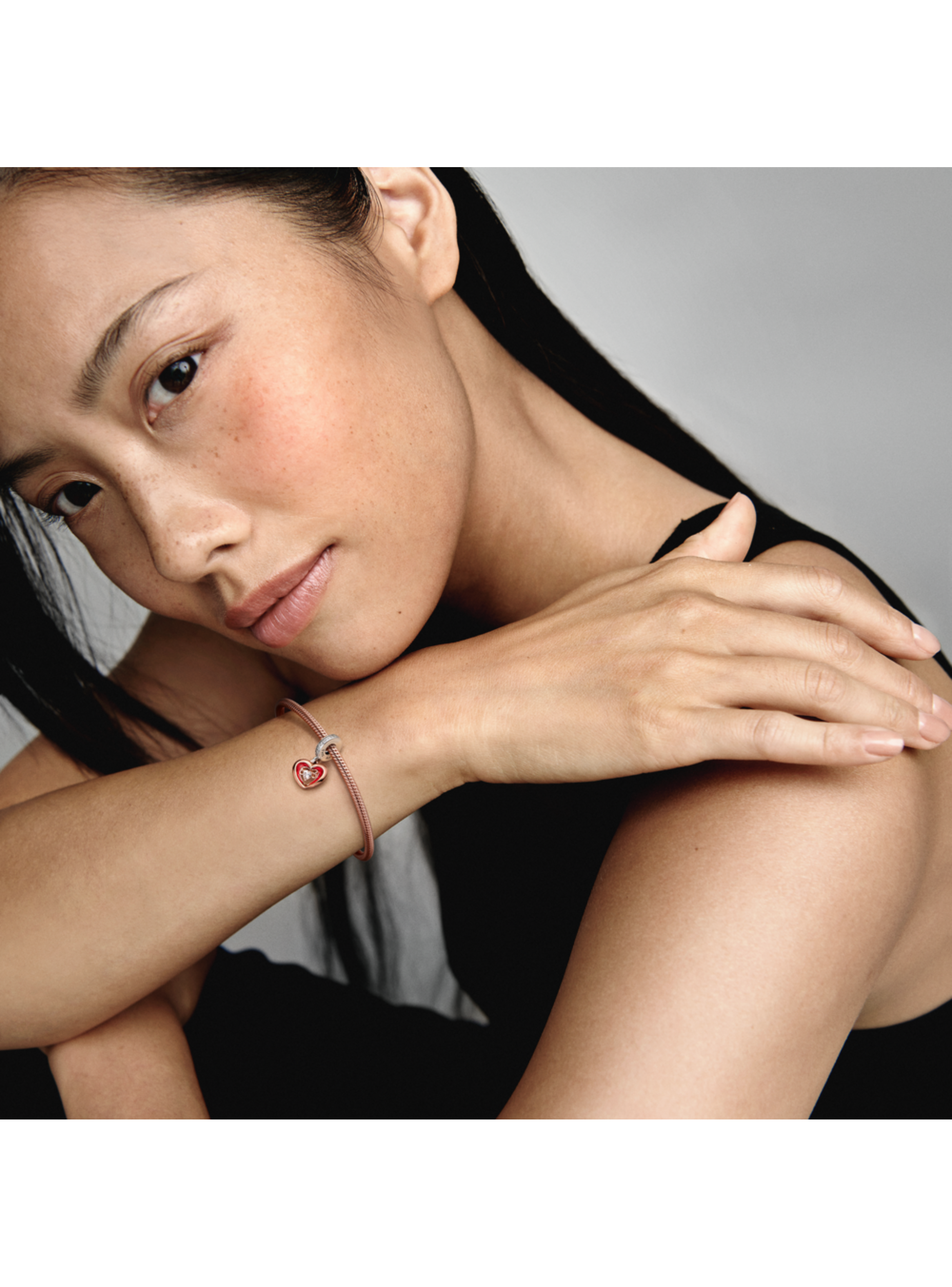 Dije en Pandora Rose Corazon Radiante de Dos Tonos -2