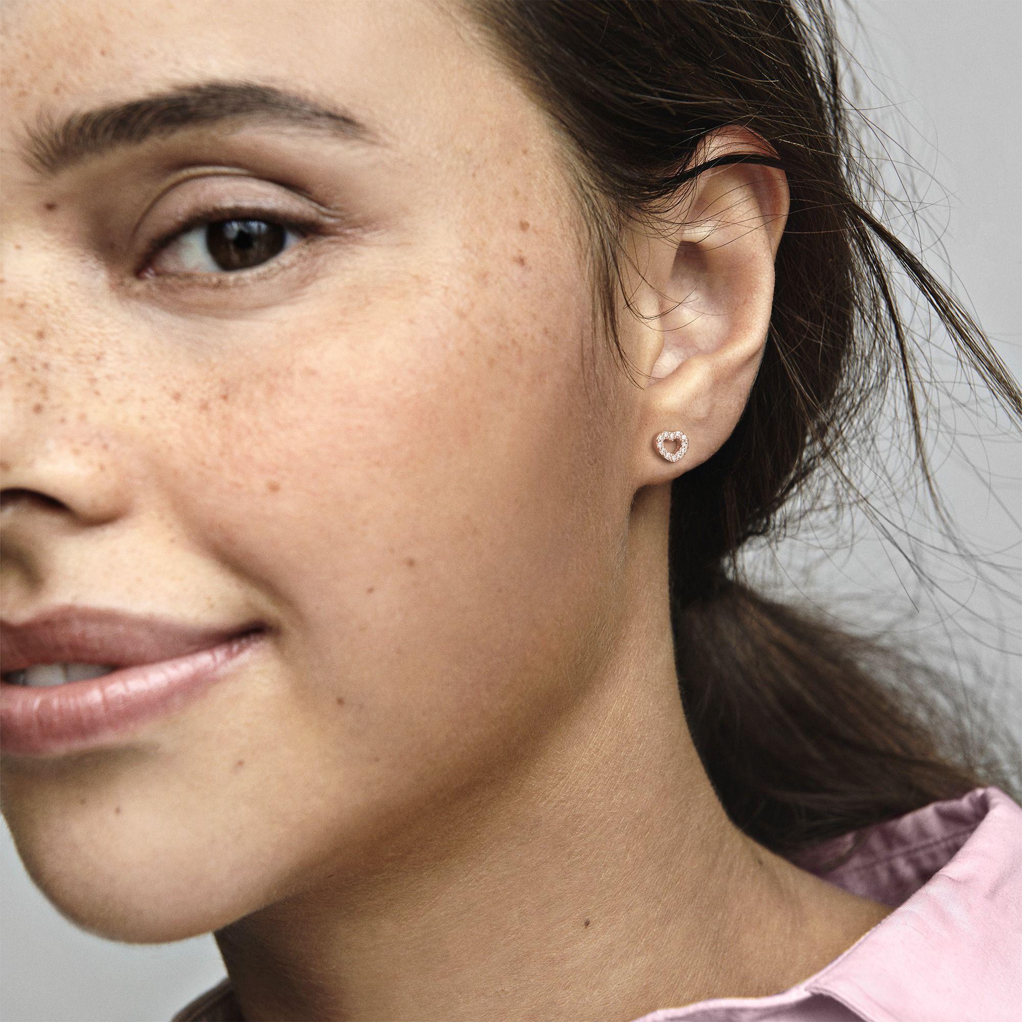 Aretes de Tuerca PANDORA Rose Corazones Cautivos -1