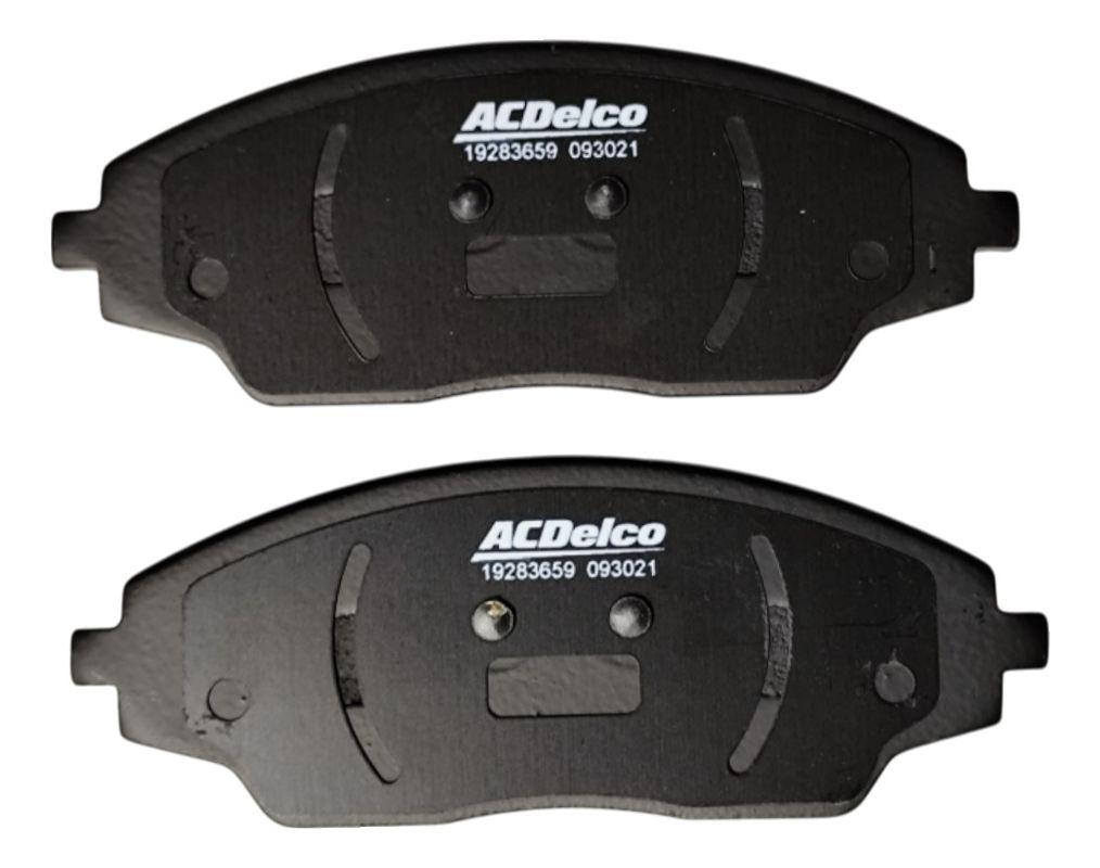 Pastilla Freno Del. Chevrolet Sonic 1.8 2017 --2