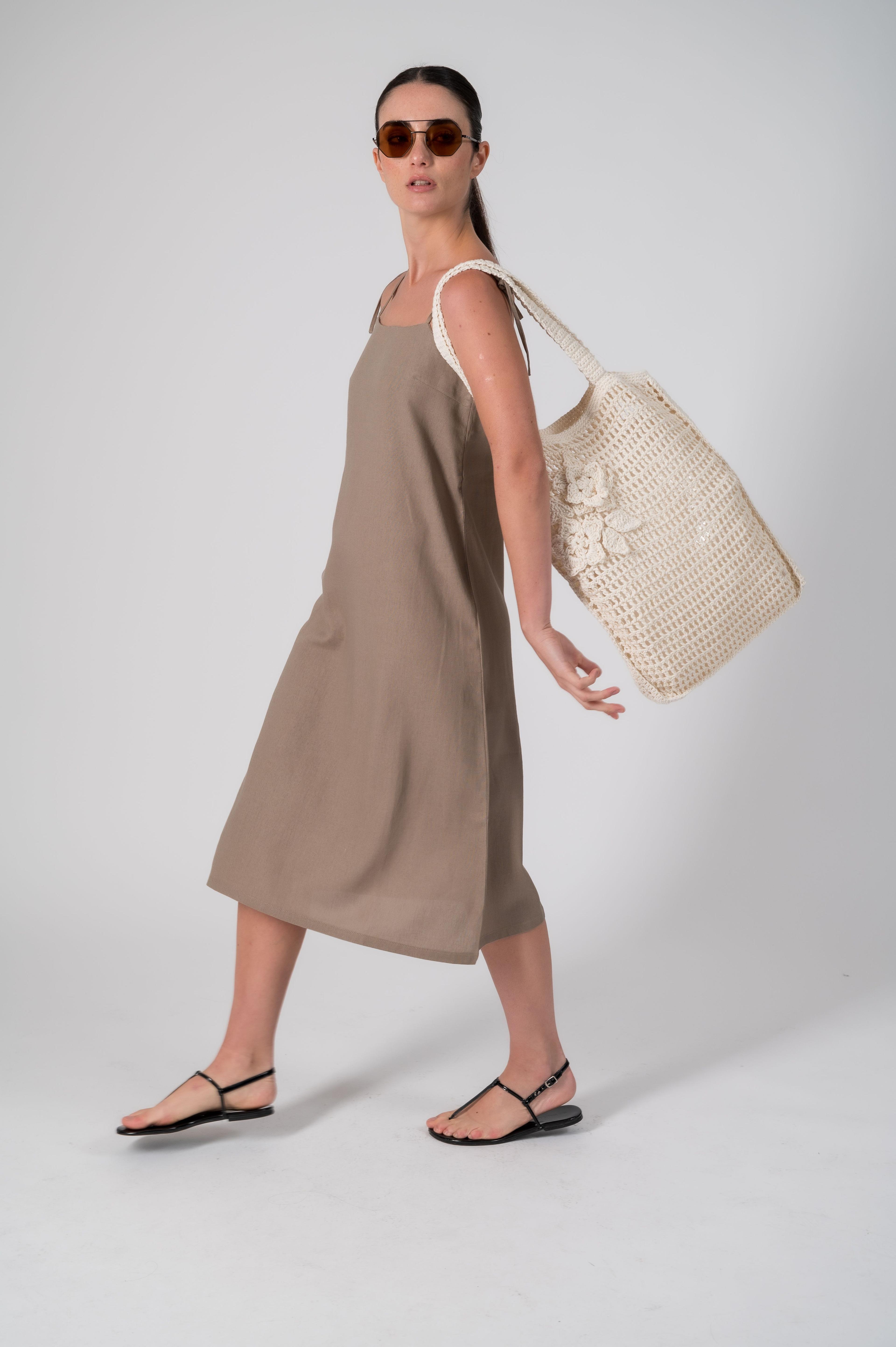 Vestido con lino color ocre -7