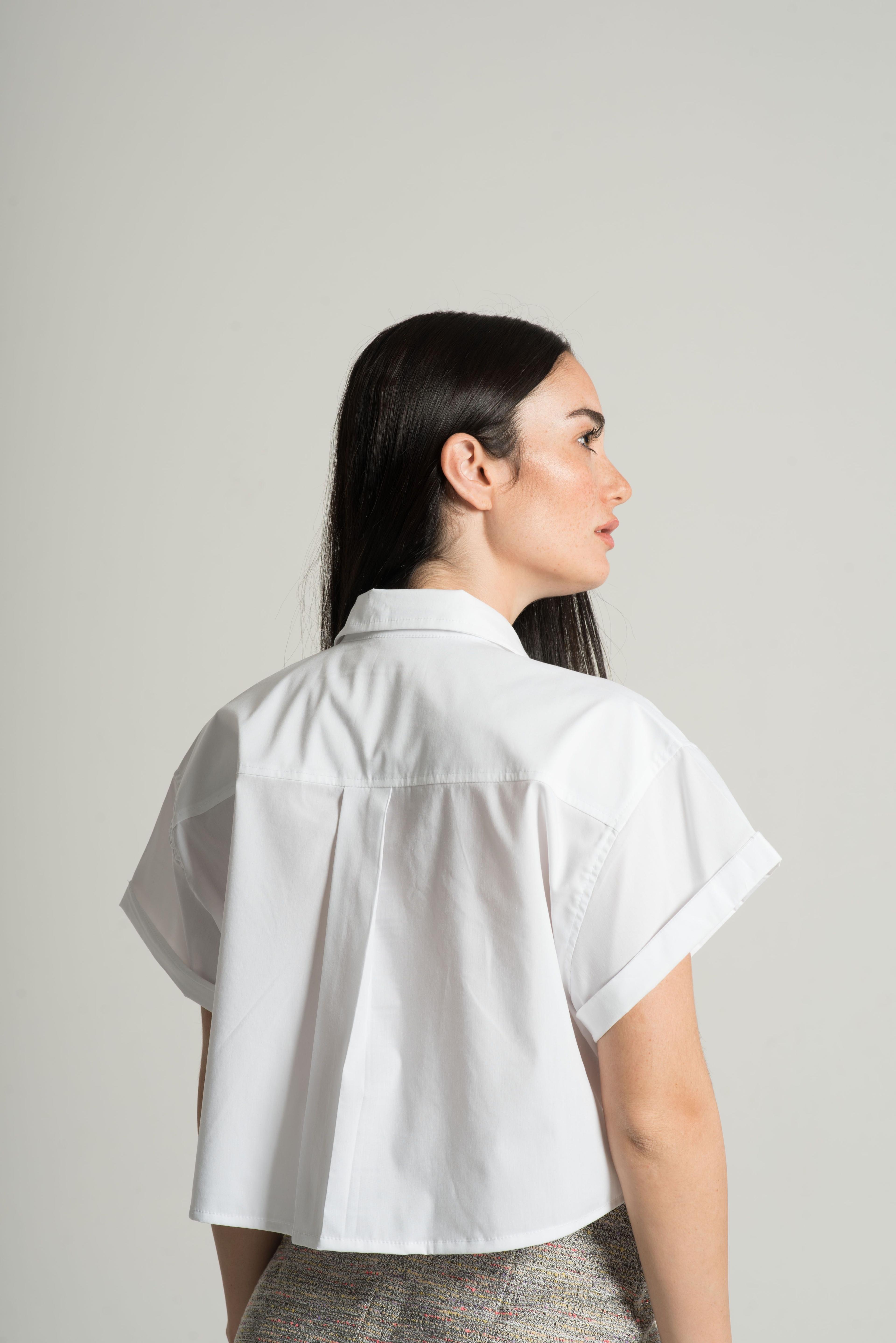 Blusa camisa corta con bolsillos delanteros -4