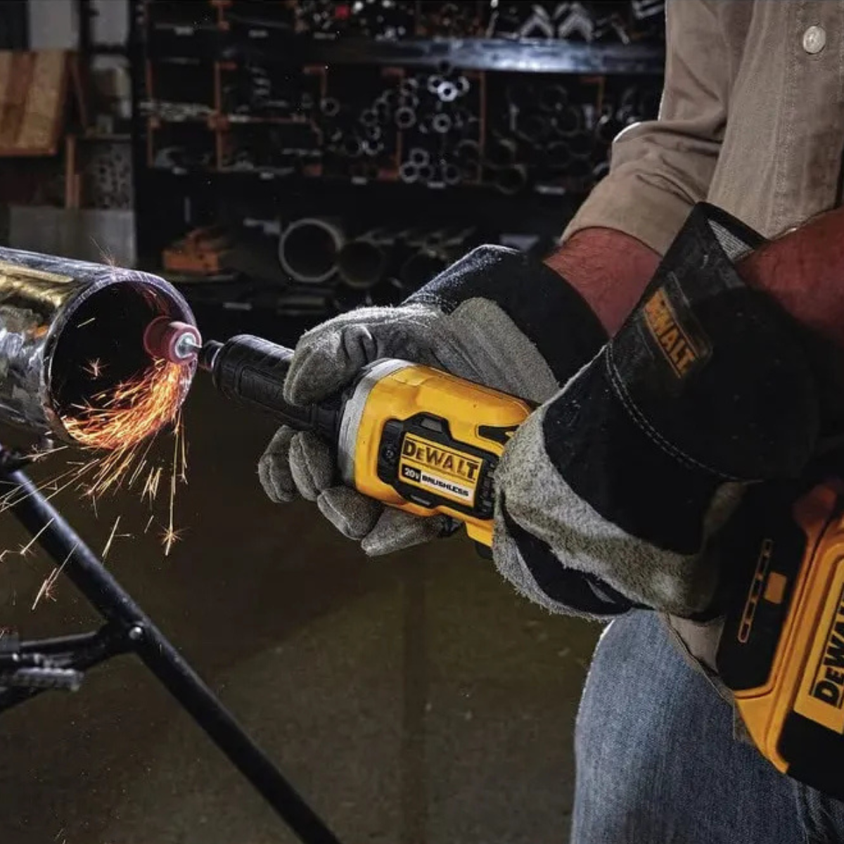 Esmeriladora Rectificadora 1/4'' Xr 20v Max Dewalt Dcg426b-4