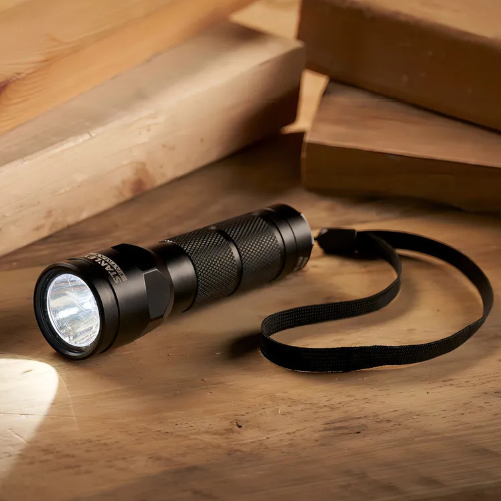 Linterna 120 Lúmenes Fatmax Stanley 1-95-152-5