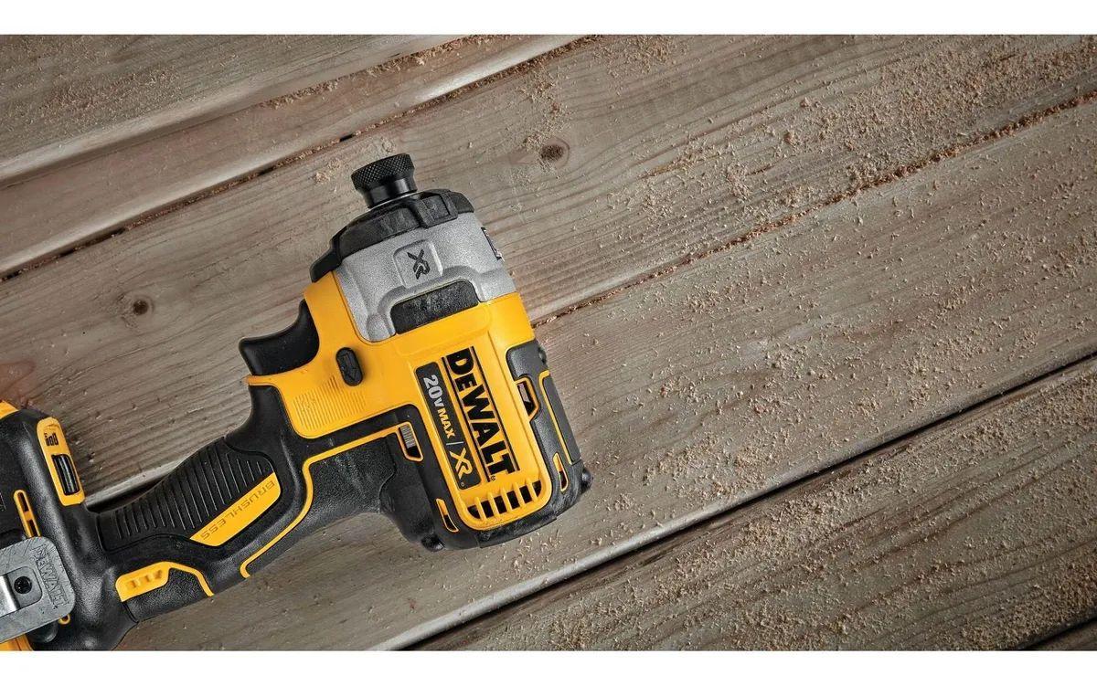 Atornillador De Impacto Xr 20v Dewalt DCF887B (Sin Baterias)-6