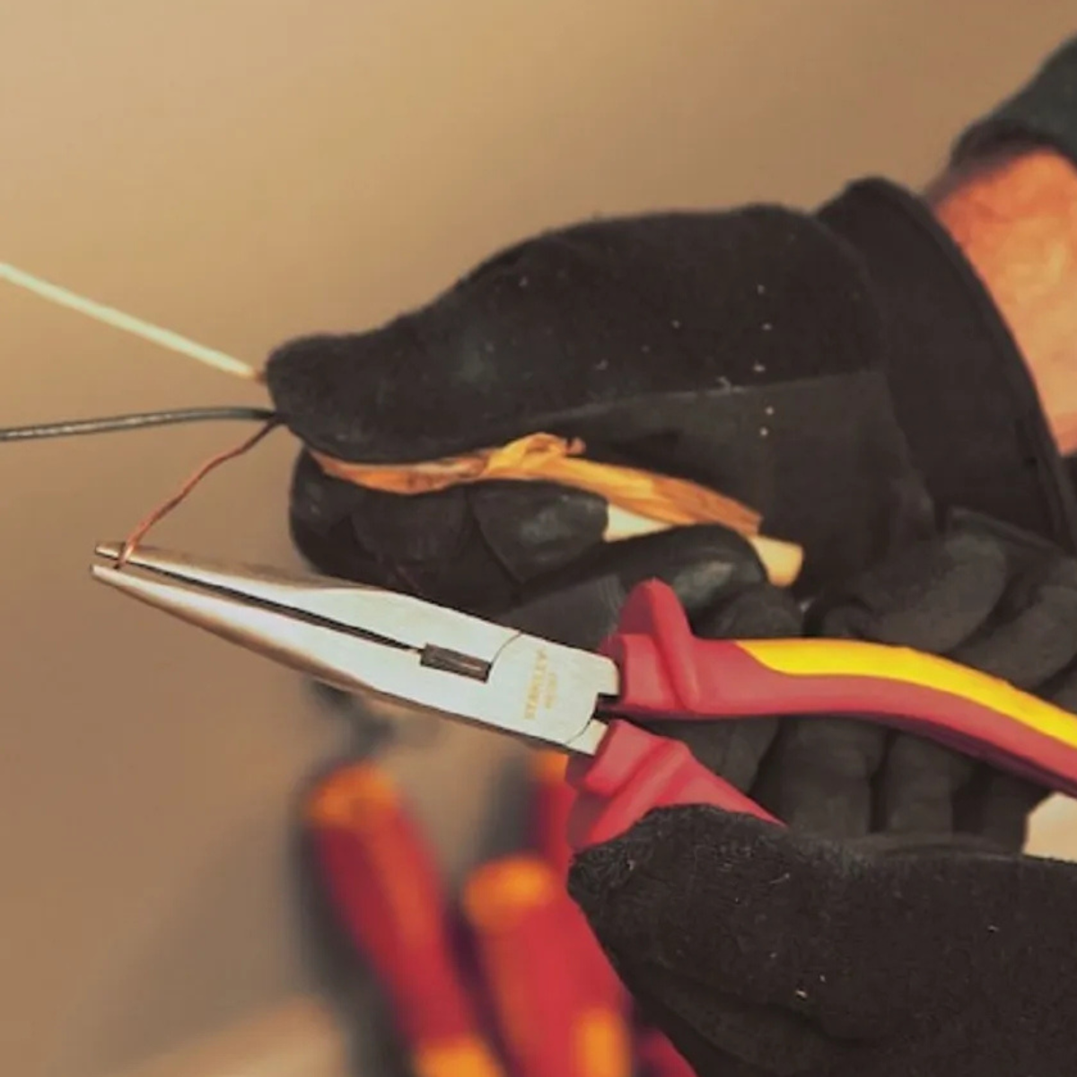 Juego De 3 Alicates Aislados 1000v  Maxsteel Stanley 84-011-5