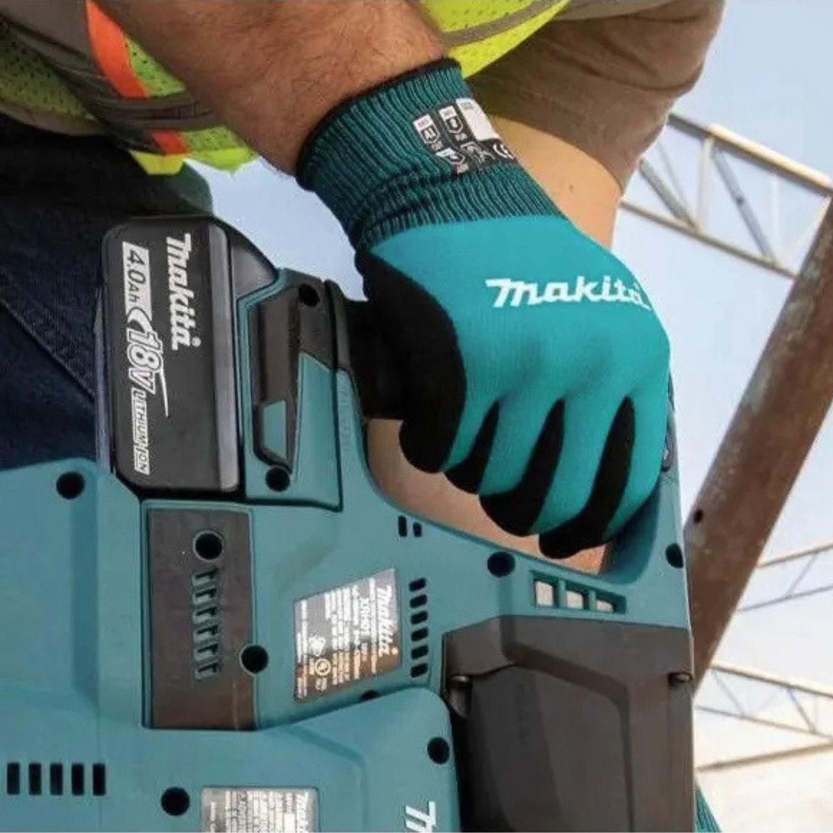 Guante Reforzado Anticorte Nitrilo Talla L-XL Makita T-04123-2