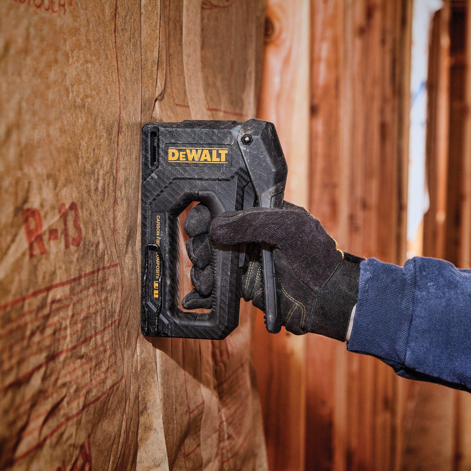Grapadora / Clavadora Fibra De Carbono Dewalt Dwht80276-8