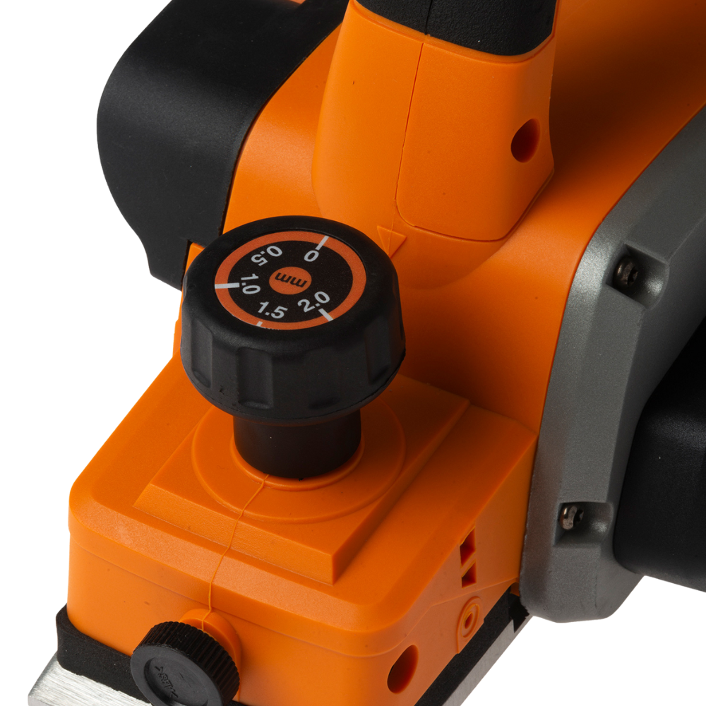 Cepillo Eléctrico Lusqtoff 620w CEL620-8-2