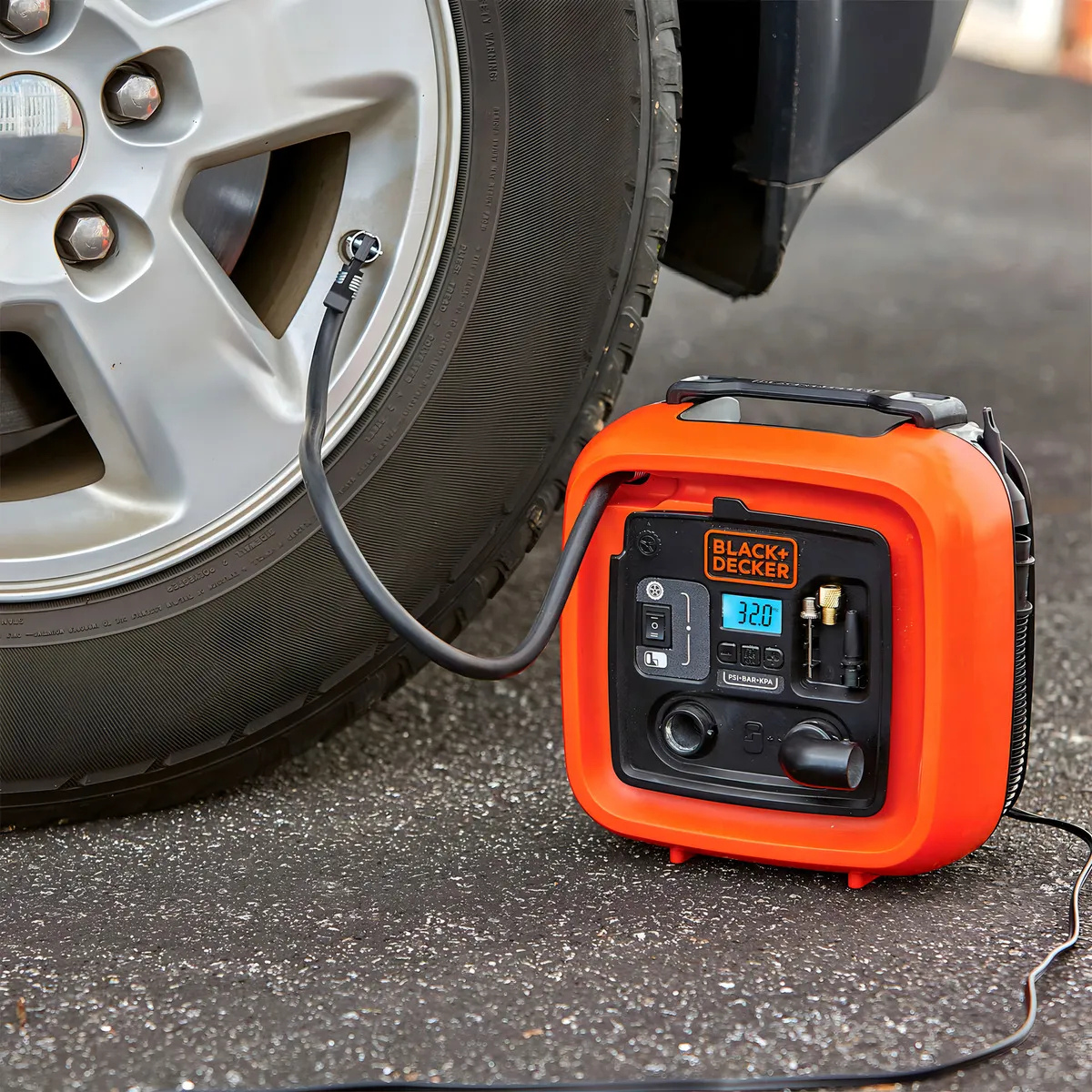 Inflador Multipropósito Black+Decker BDINF12-LA-3