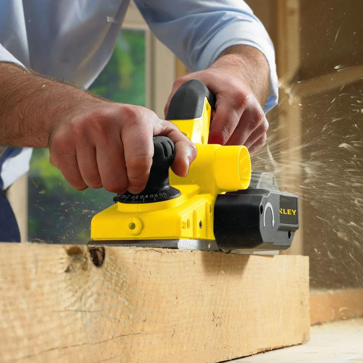 Cepillo Eléctrico 750w Stanley Stpp7502-b2c-9