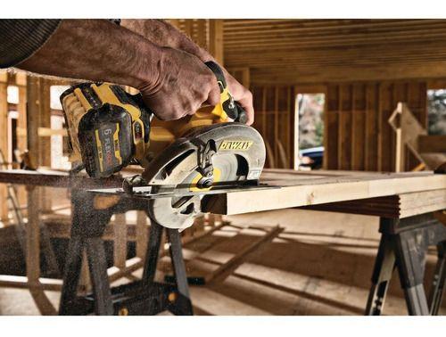 Kit Sierra Circular 7 1/4 + 2b +1c + Accs Dewalt Dcs578t2-b2-7