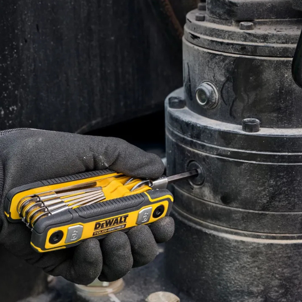 Llave Hexagonal Melimétricas Plegable  ToughSeries DWHT70267-4