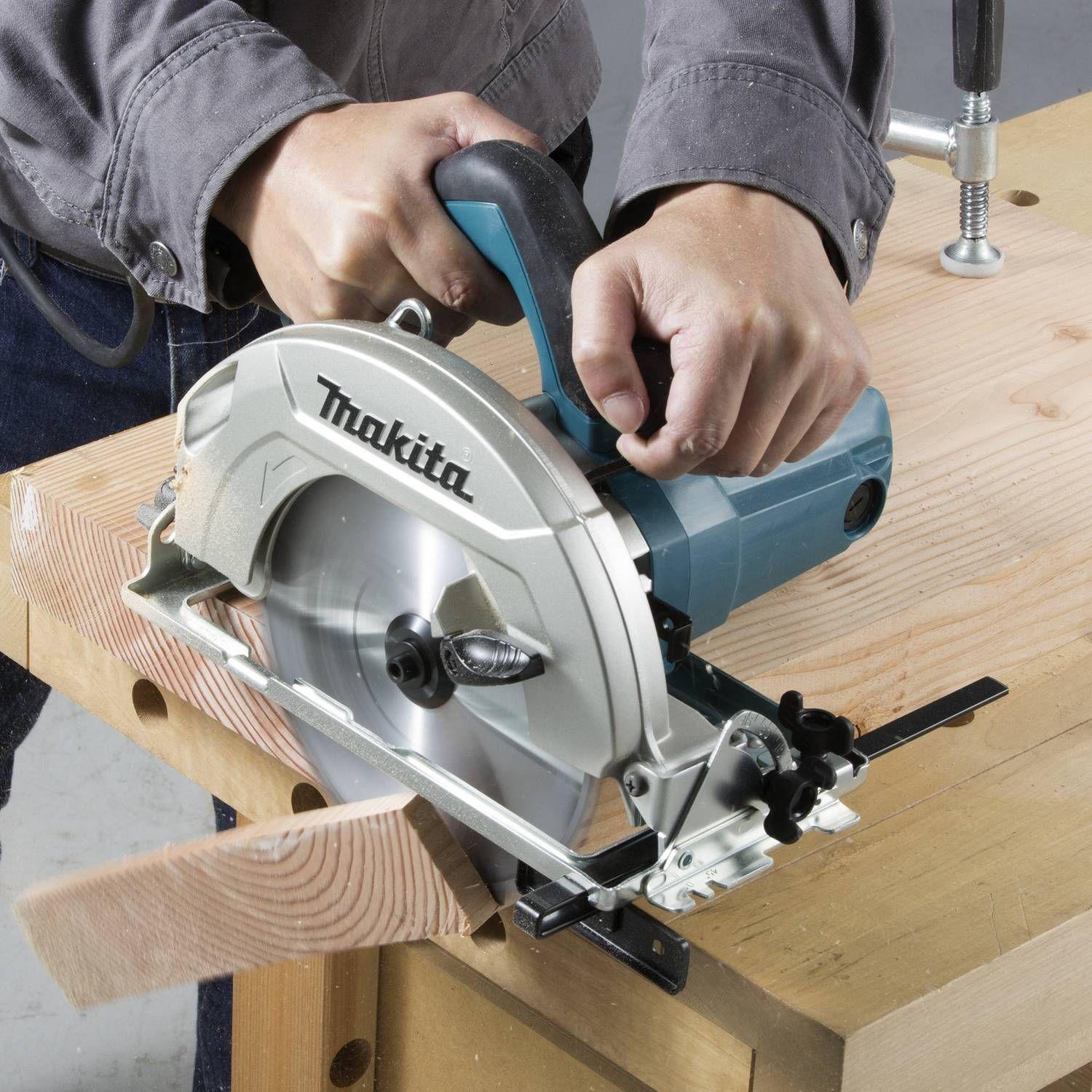 Sierra Circular Eléctrica Makita 7 1/4 1600w Hs7010k-6