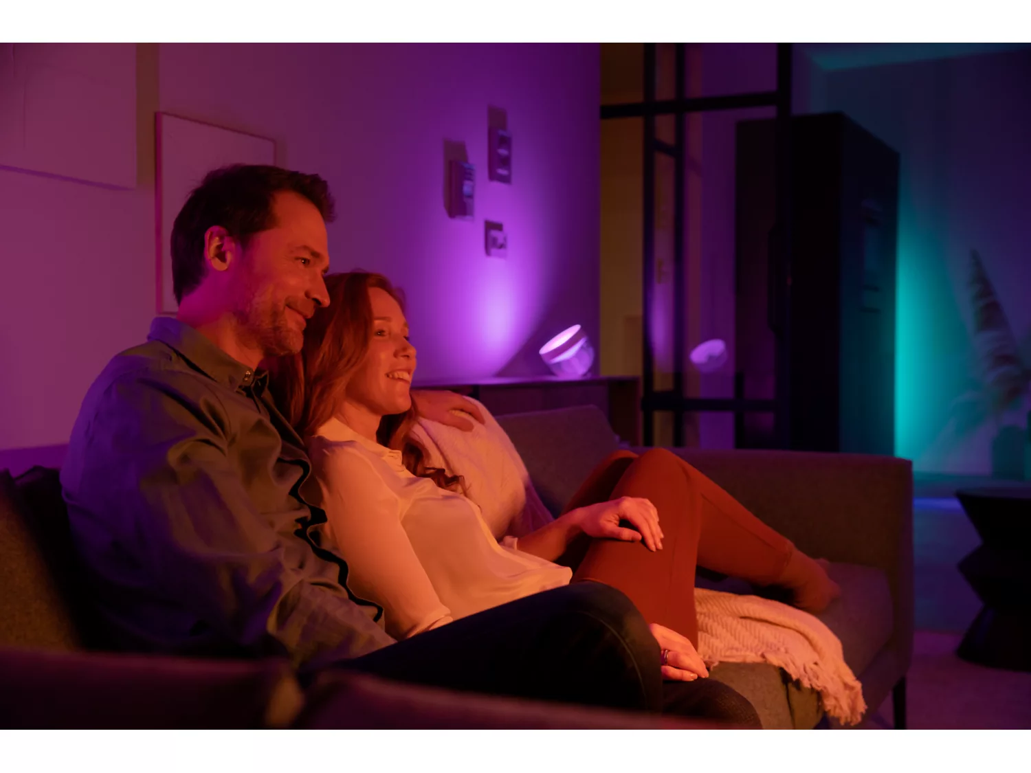 Philips Hue Lampara de Mesa LED Iris Color-6