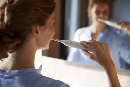 Cepillo Electrico Dental Sonico Philips Sonicare Hx8911/02-4