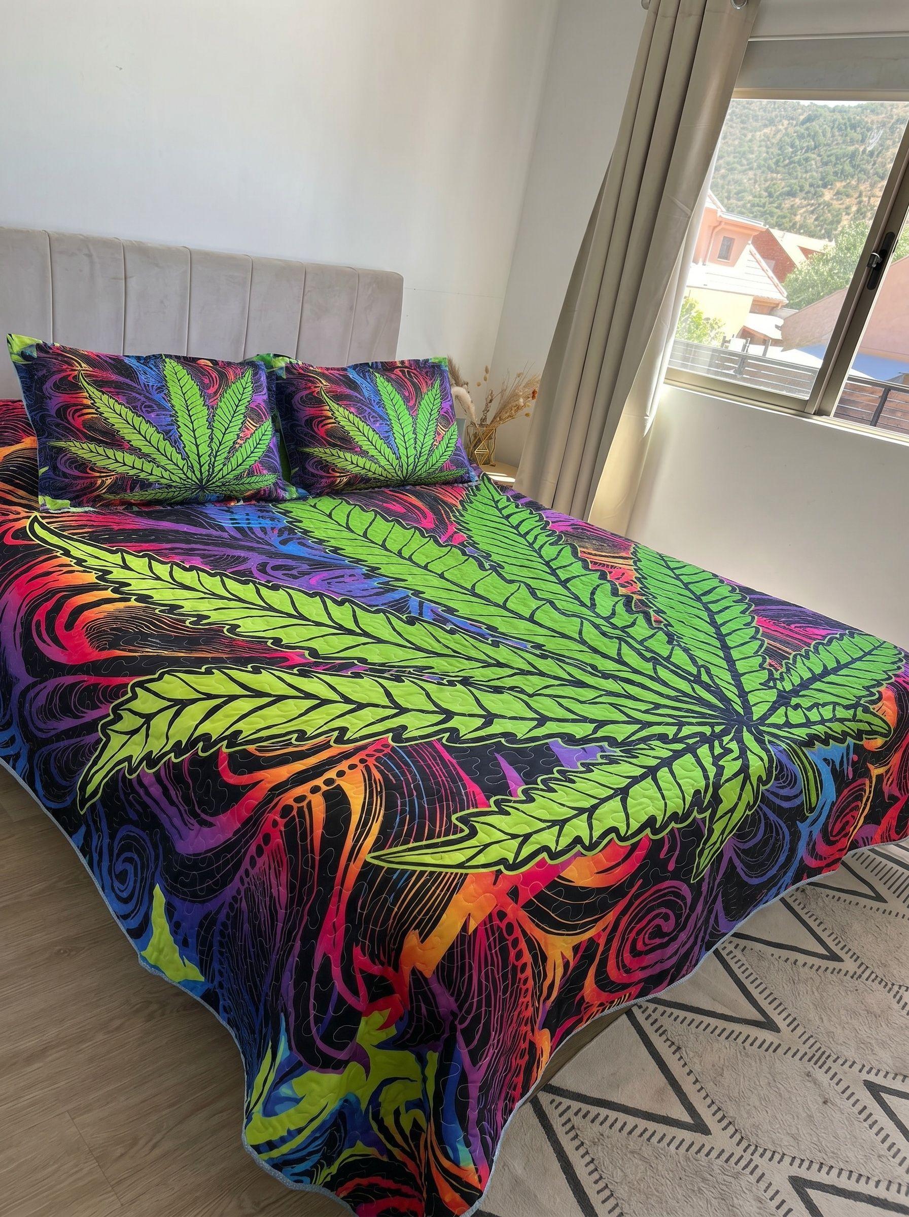 Cubrecama De Microfibra Estampado 2 Plazas - Diseño hojas verdes-2