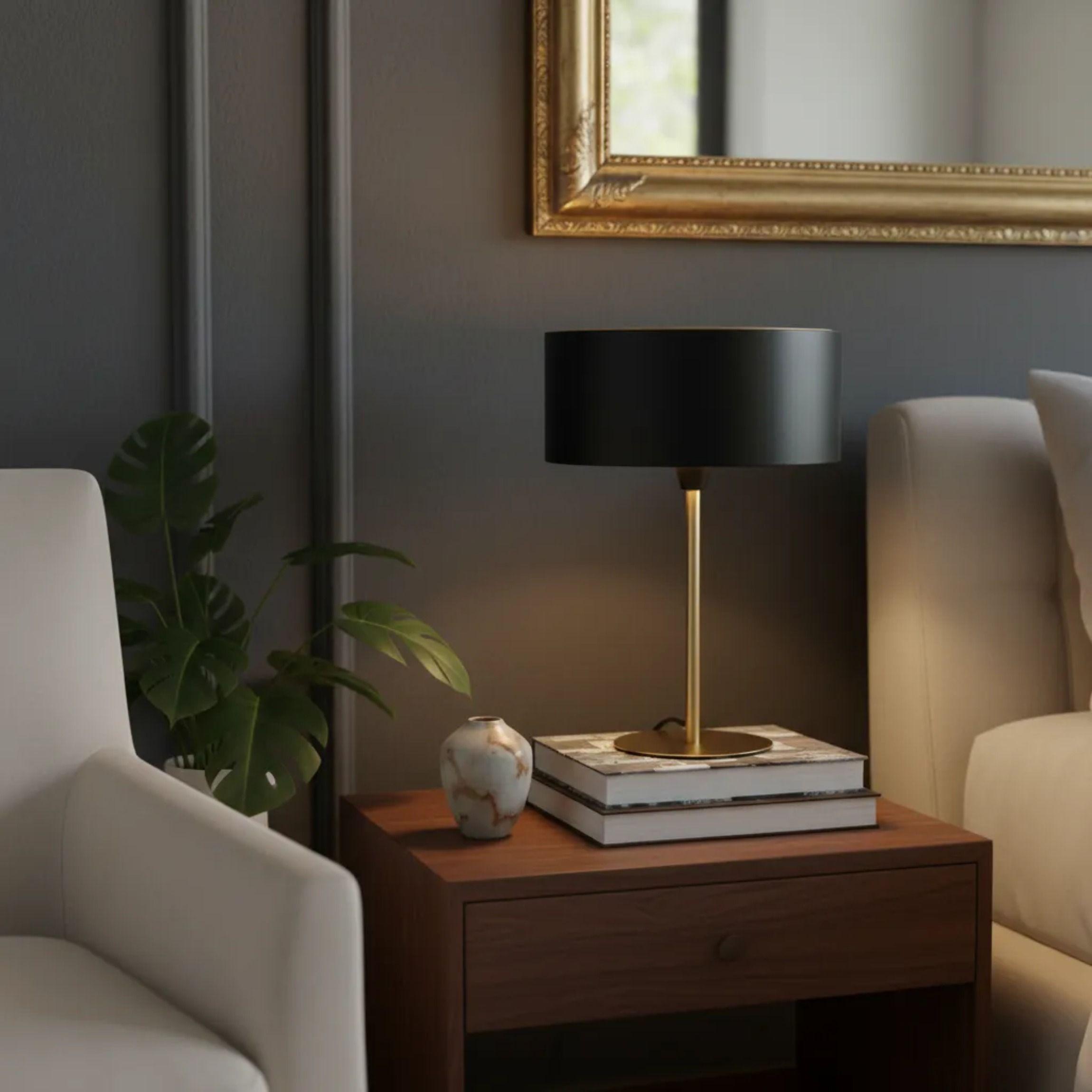 Lampara De Mesa Decorativa Negra Y Dorada Con Detalle Tipo ratan-1