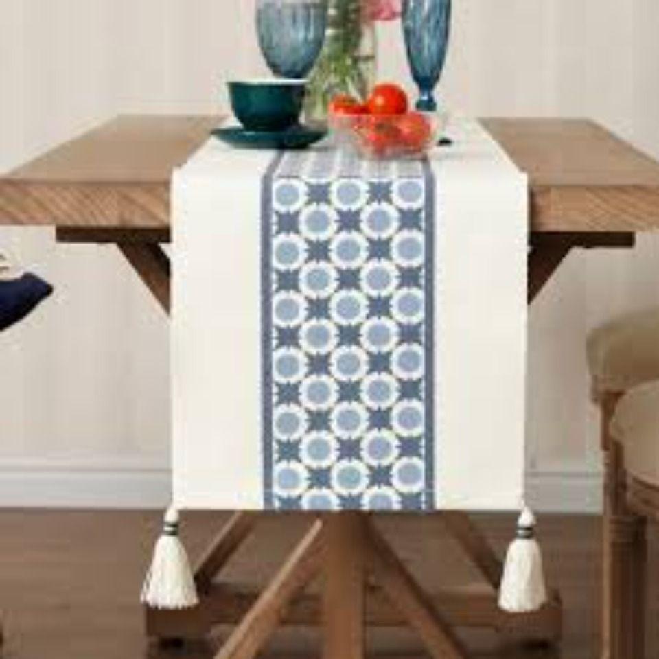 Camino de mesa tejido azul - diseño estrella-2