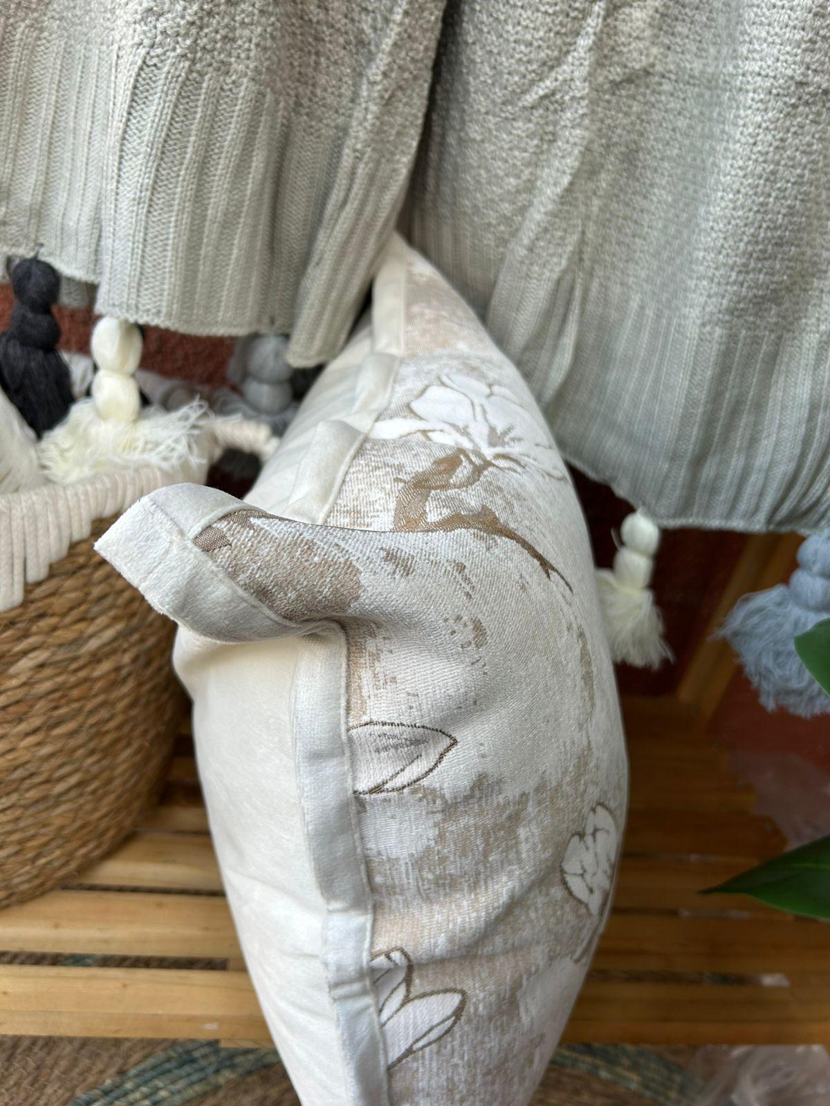 Cojín chenille retro beige - diseño A-3