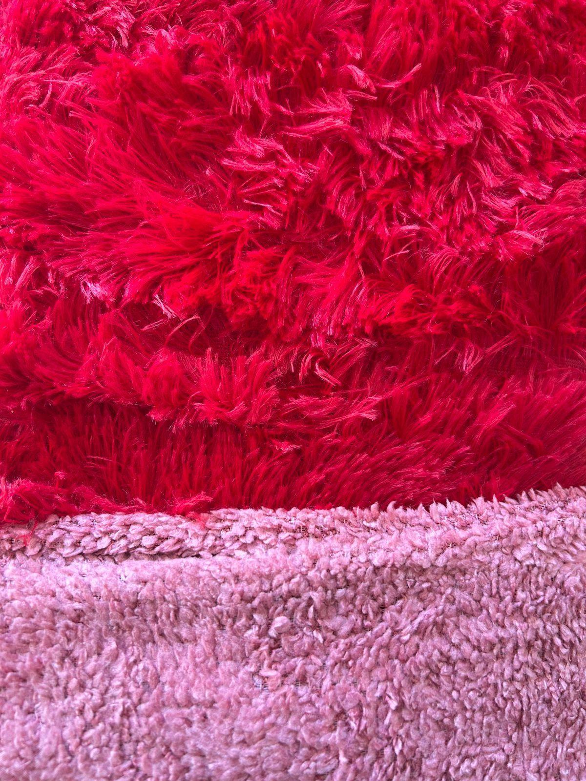 Cubrecama peludo 2 plazas color rojo-2