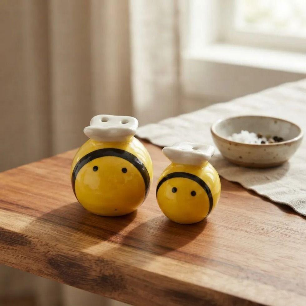 Set Mini Salero Y Pimentero Cer mico Abeja 5 Cm-3