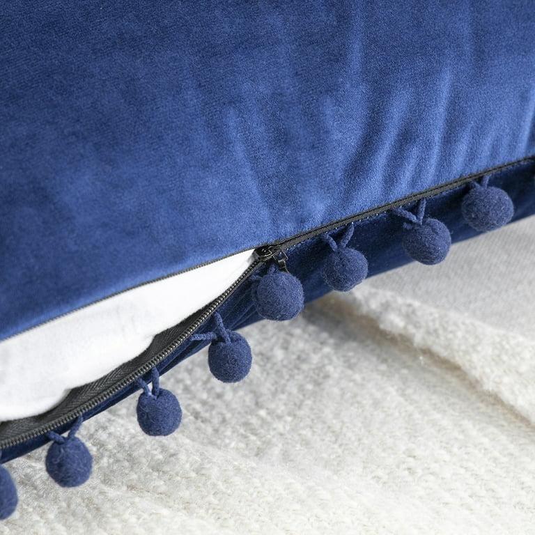 Cojín terciopelo con pompones 45X45 - Azul-2