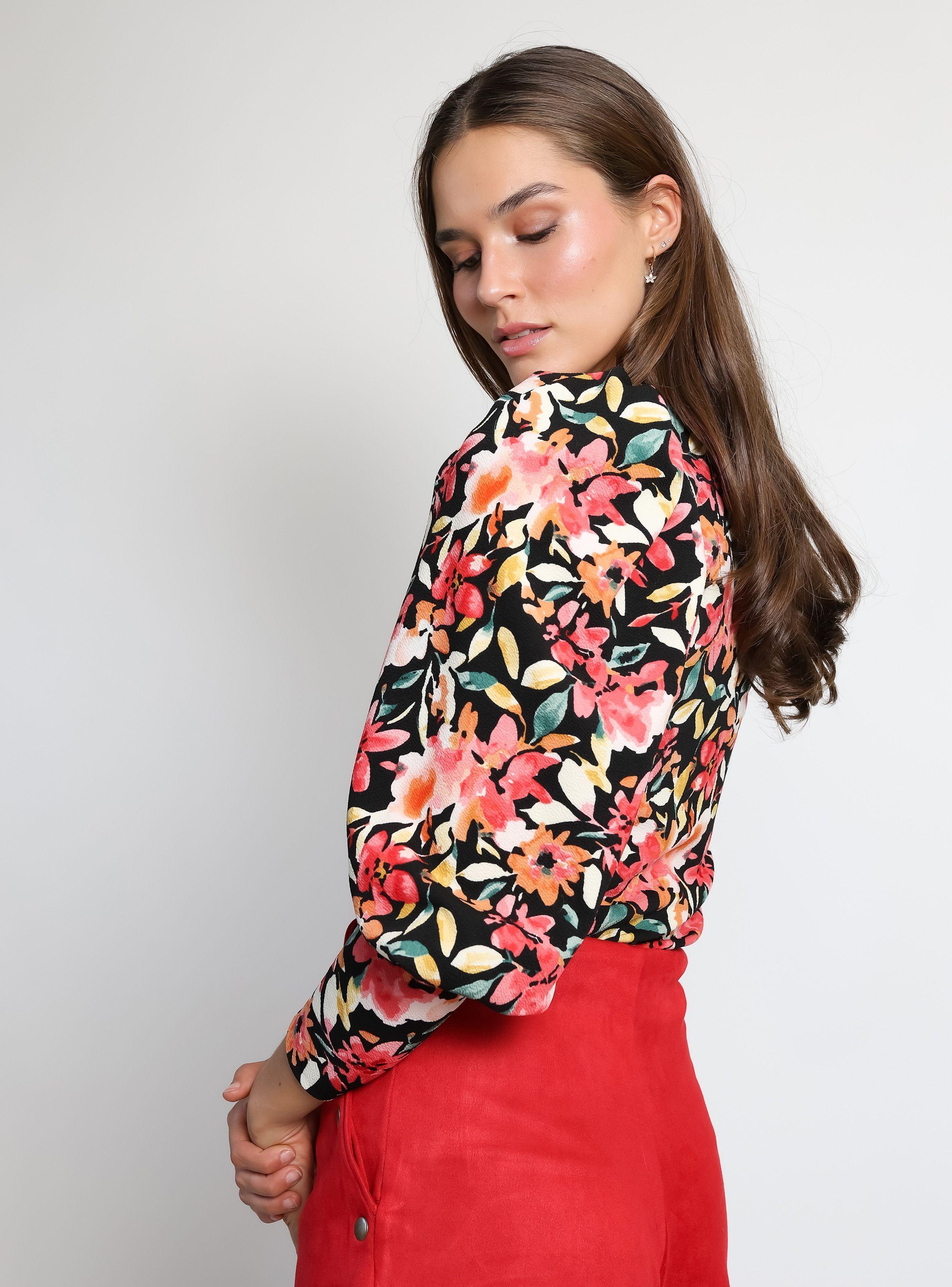 Polera Abril Negro Florecitas Natalia Seguel-2