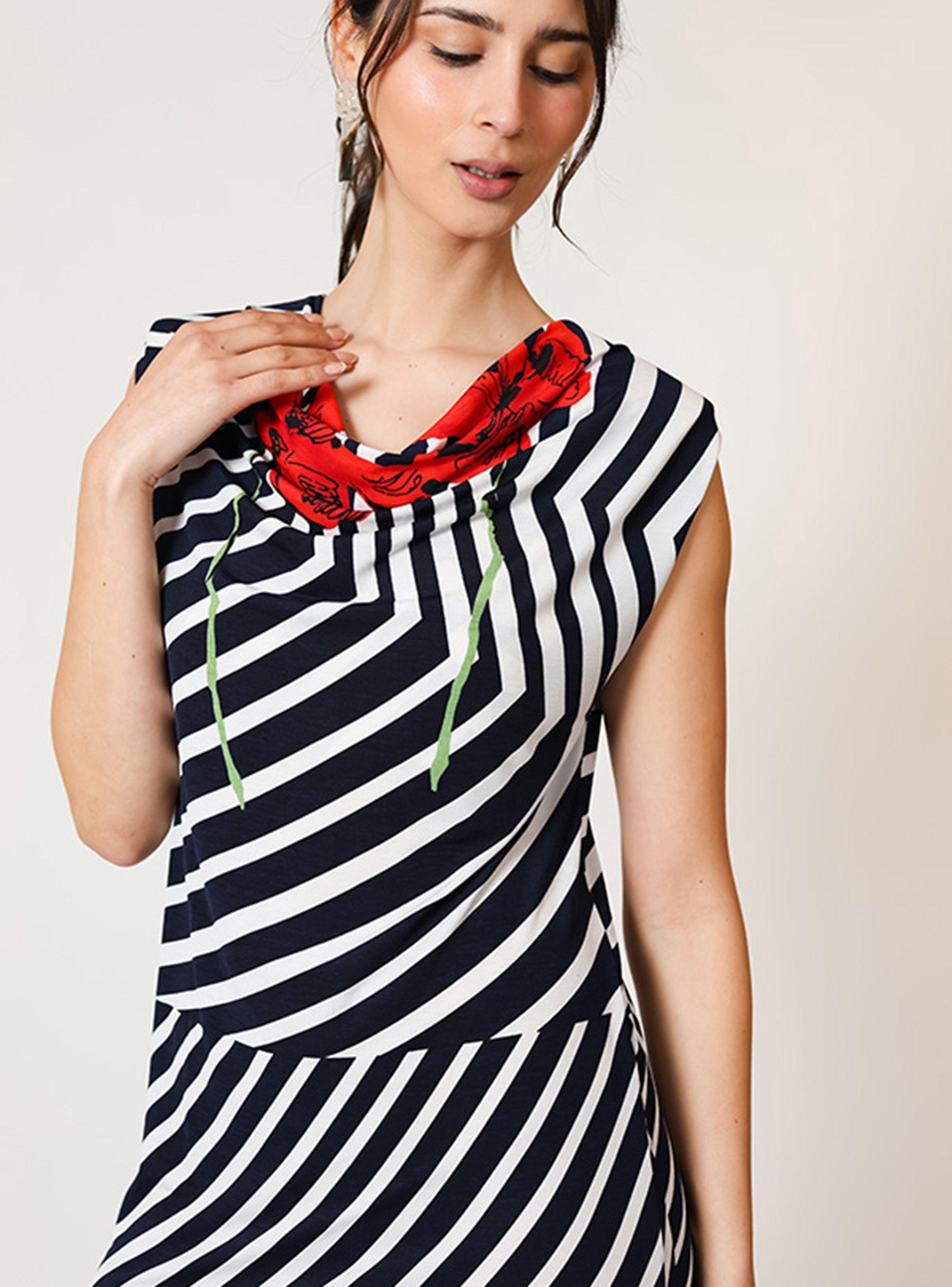 Vestido Kim Lineas Azules Flor Roja Natalia Seguel-5