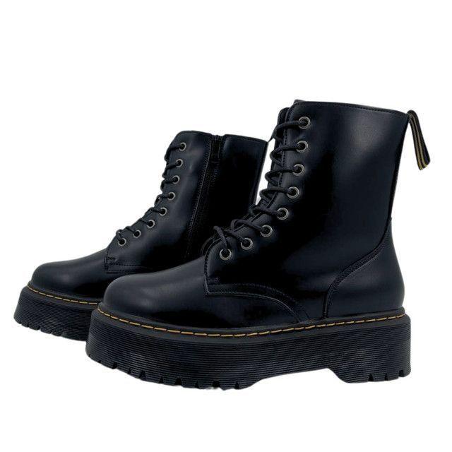 Botines Negros Mate con Plataforma S6-1