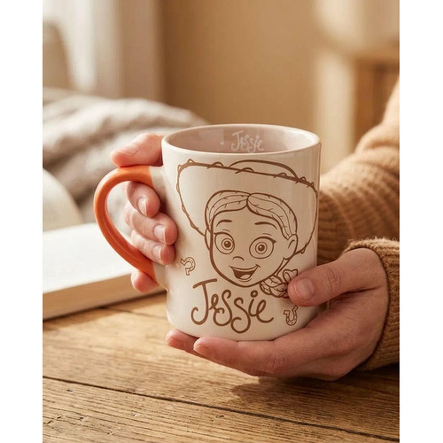 Mug Tazon Jessie Toy Story 5 400ml Curvo Ceramico Beige-1