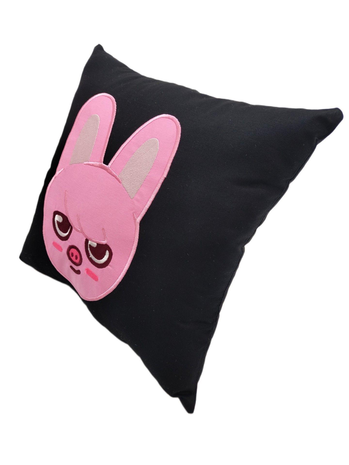 Cojin Bordado Stray Kids Changbin SKzoo Dwaekki Black edit K-Pop-2