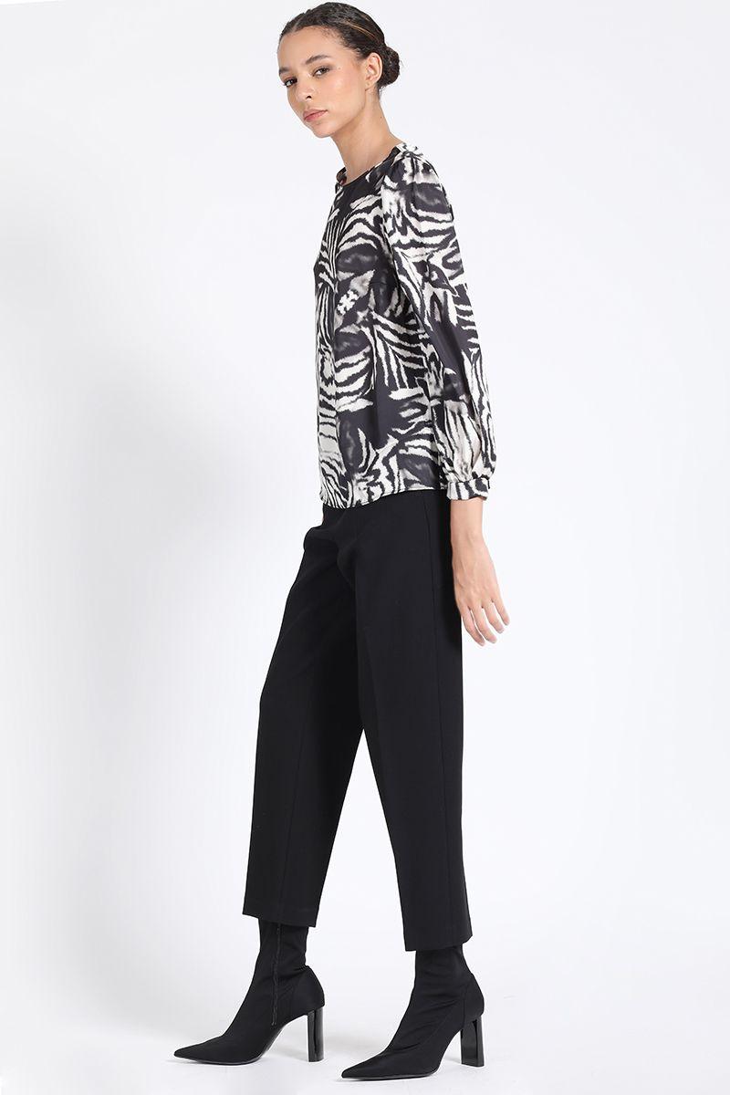 Blusa Estampado Contraste Negro Liola-1