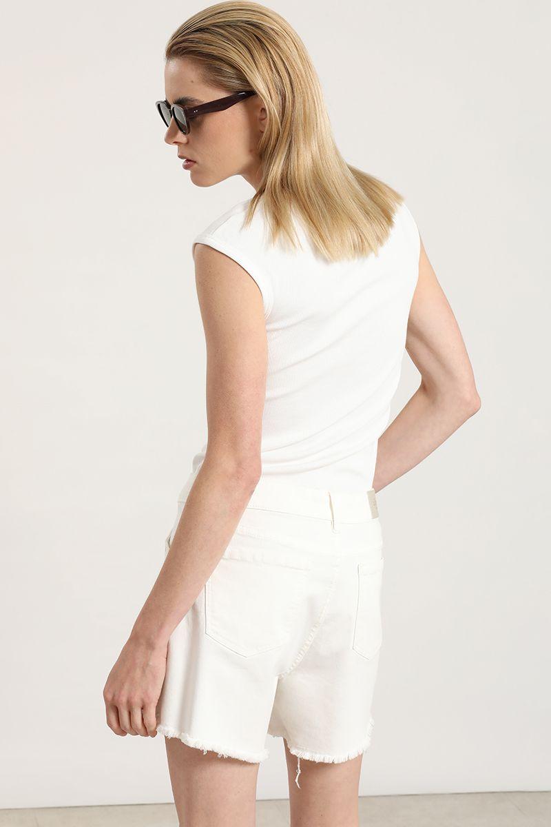 Short jeans color, tachas, crudo Liola-4