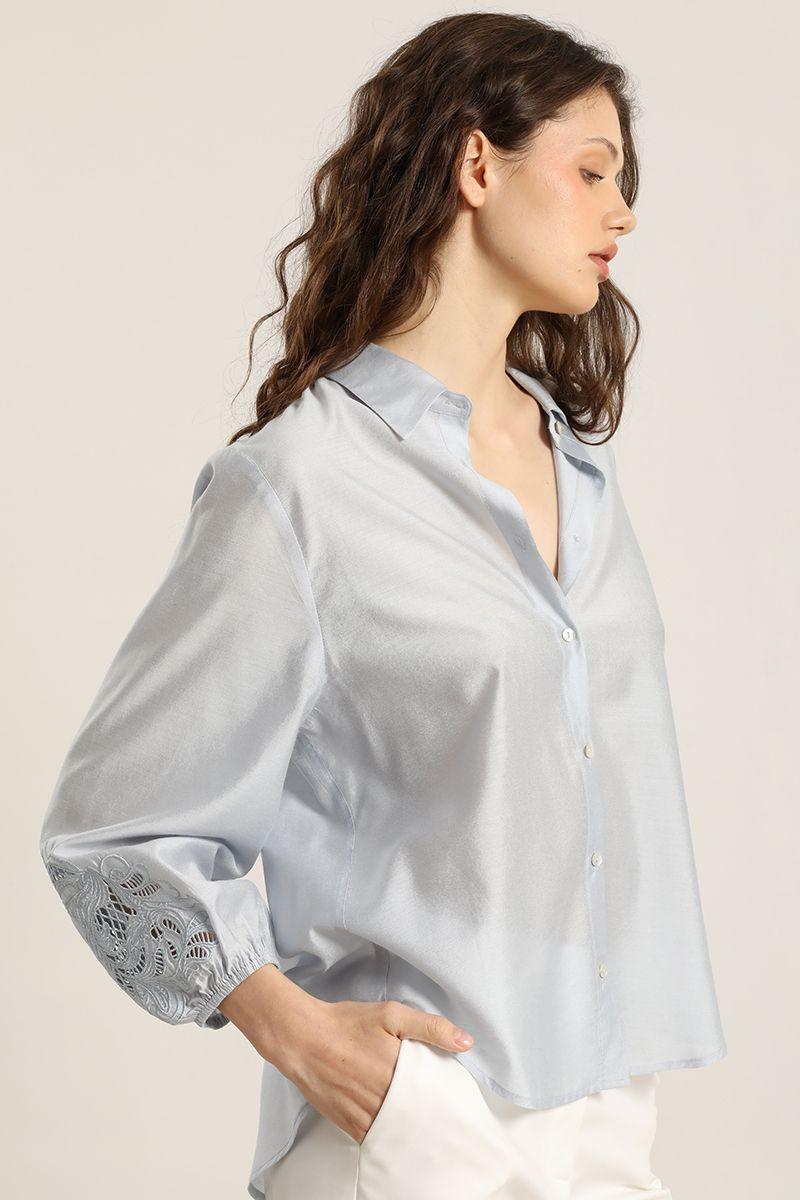 Blusa aplicacion fantasia, celeste Liola-2