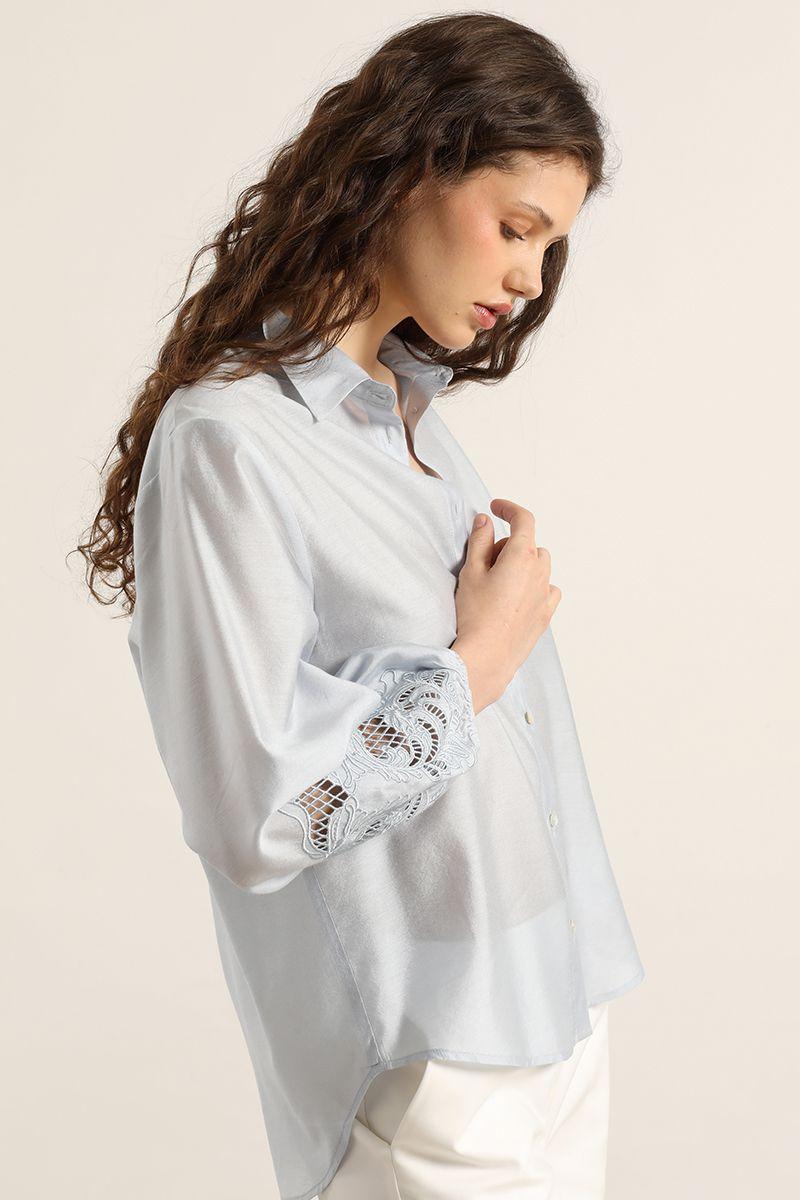 Blusa aplicacion fantasia, celeste Liola-4