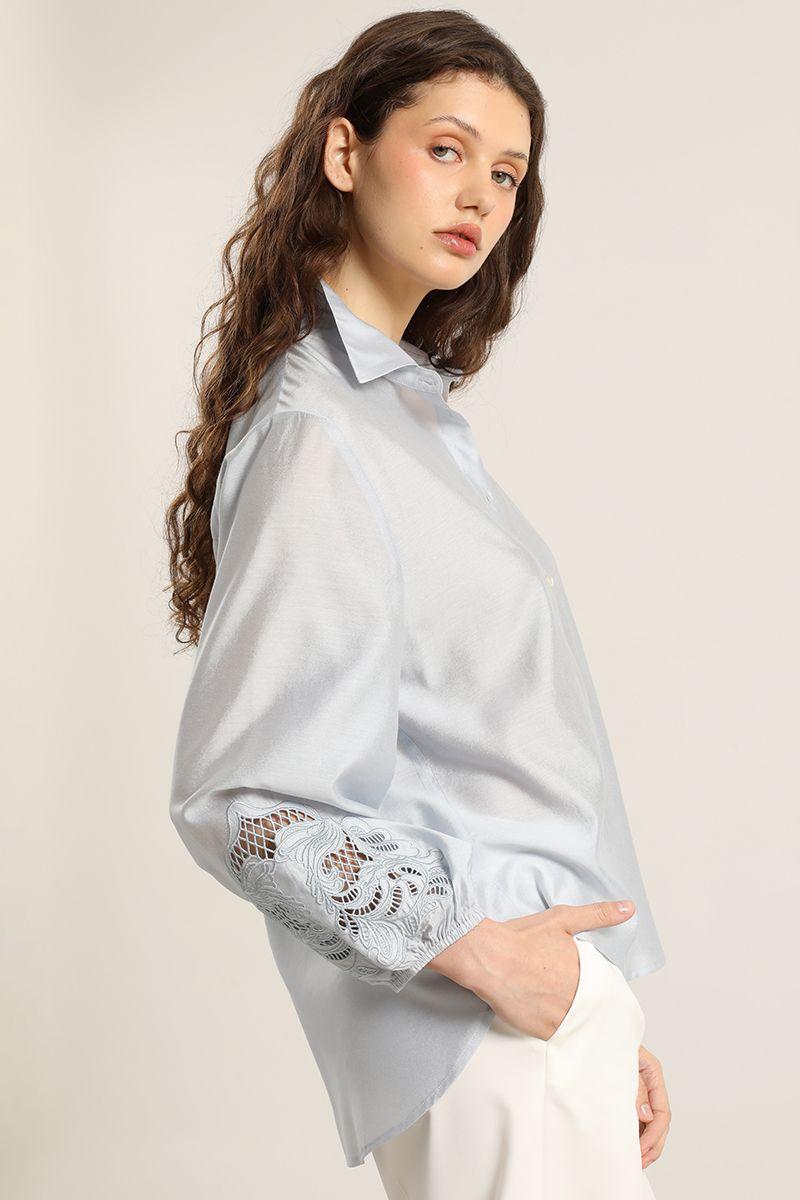 Blusa aplicacion fantasia, celeste Liola-5