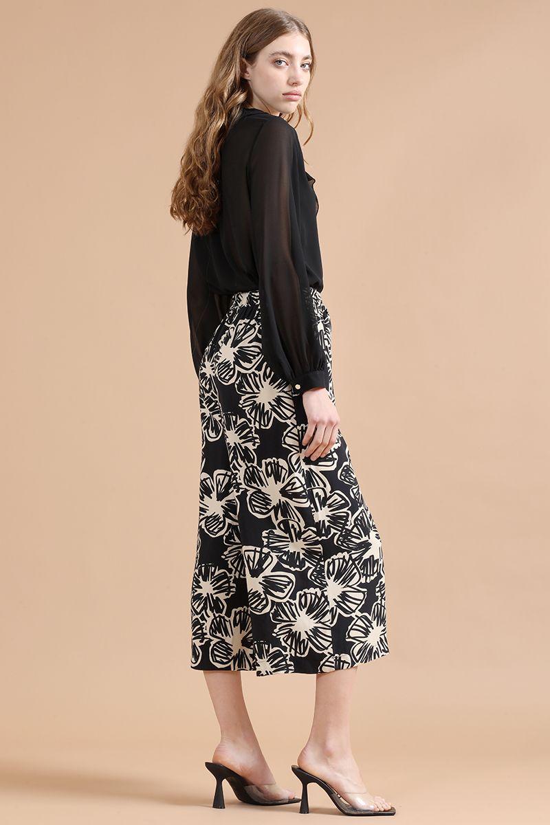 Pantalon Ancho Cropped, Tiro Alto, Estampado, Negro Liola-4