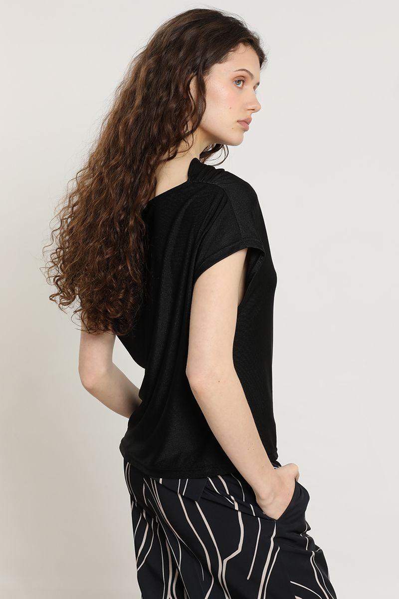 Polera escote drapeado, negro Liola-4