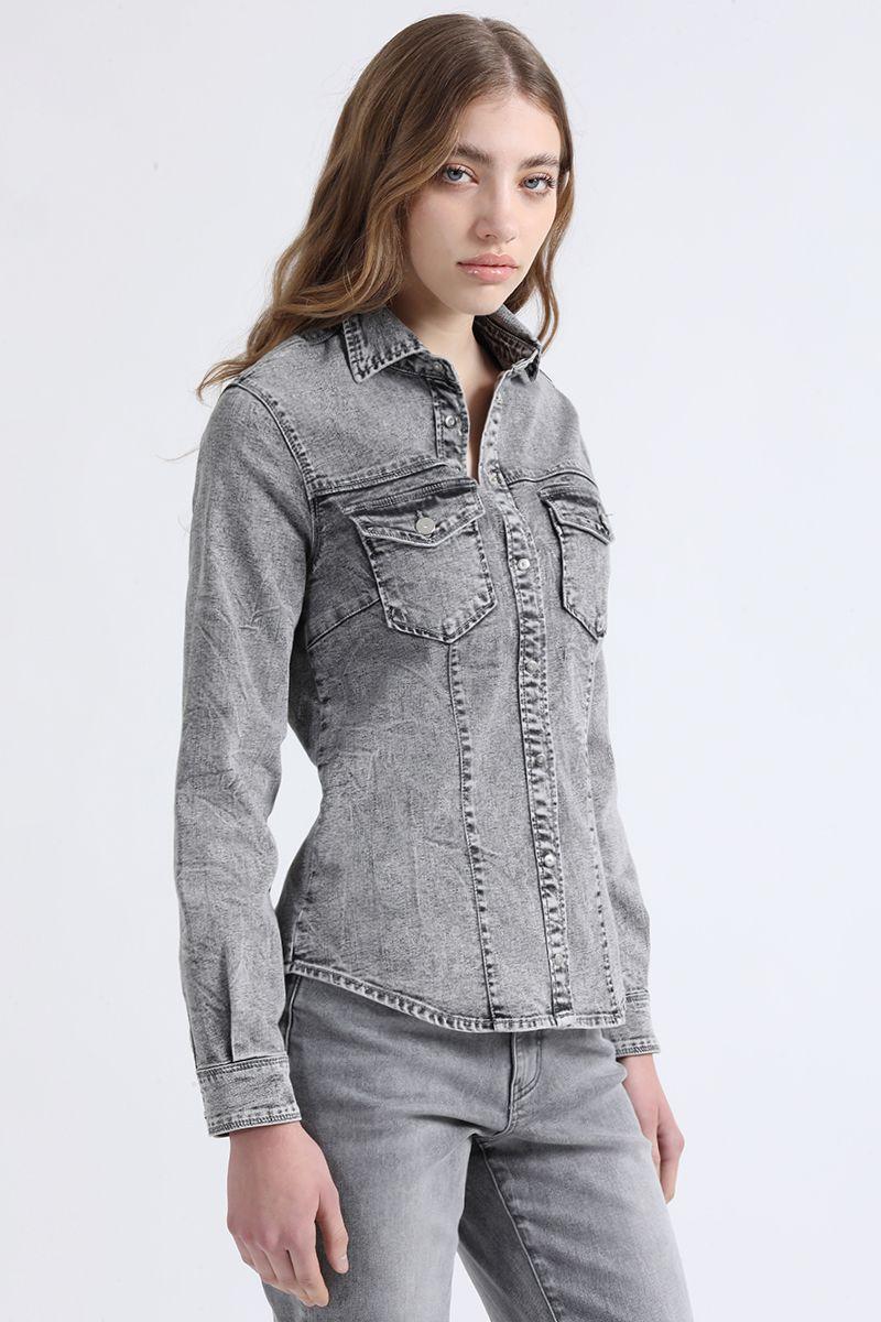 Camisa Denim Entallada, Broches Strass, Gris Liola-0