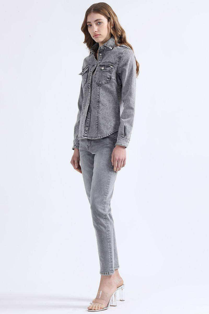 Camisa Denim Entallada, Broches Strass, Gris Liola-1
