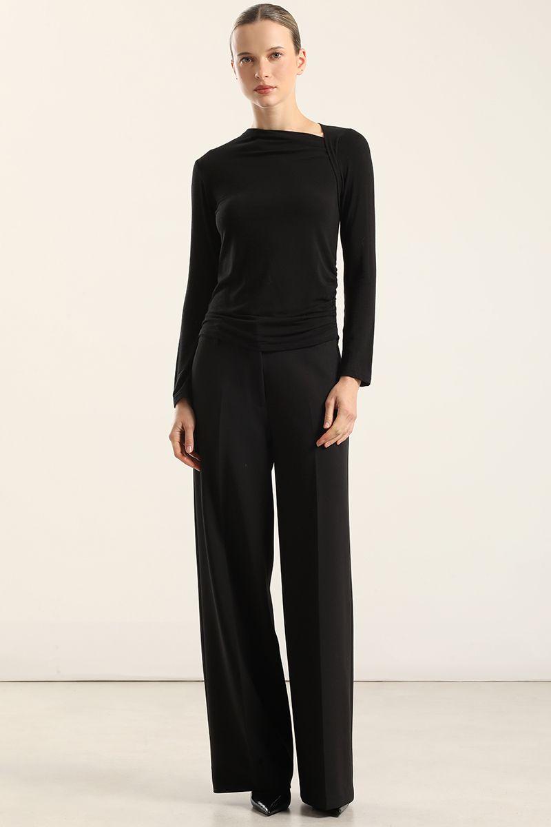 Top escote asimetrico, negro Liola-1