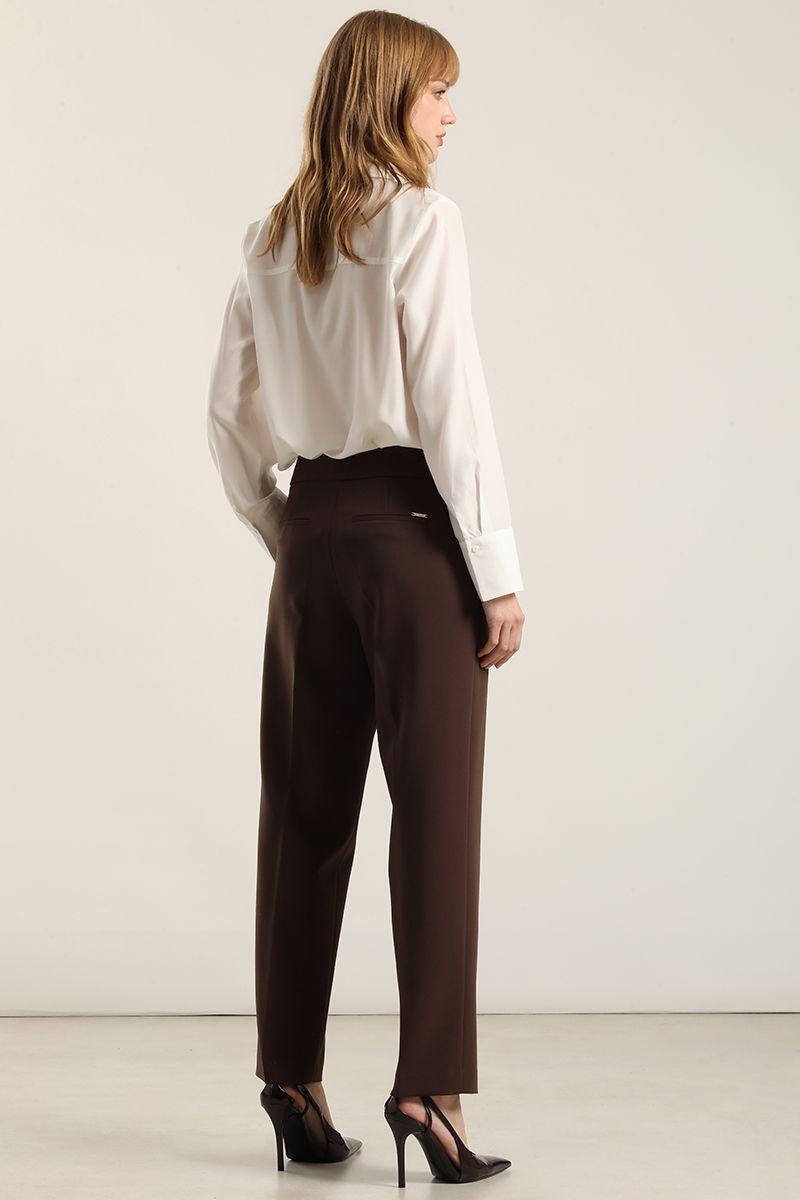 Pantalón sastre, tiro alto, chocolate Liola-2