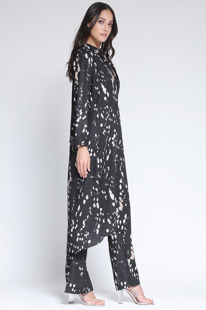 Camisa Extra Larga Estampado Manchas Negro Liola-1