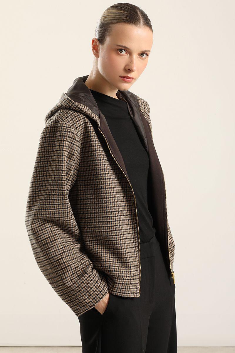 Chaqueta fantasía capucha, beige  Liola-2