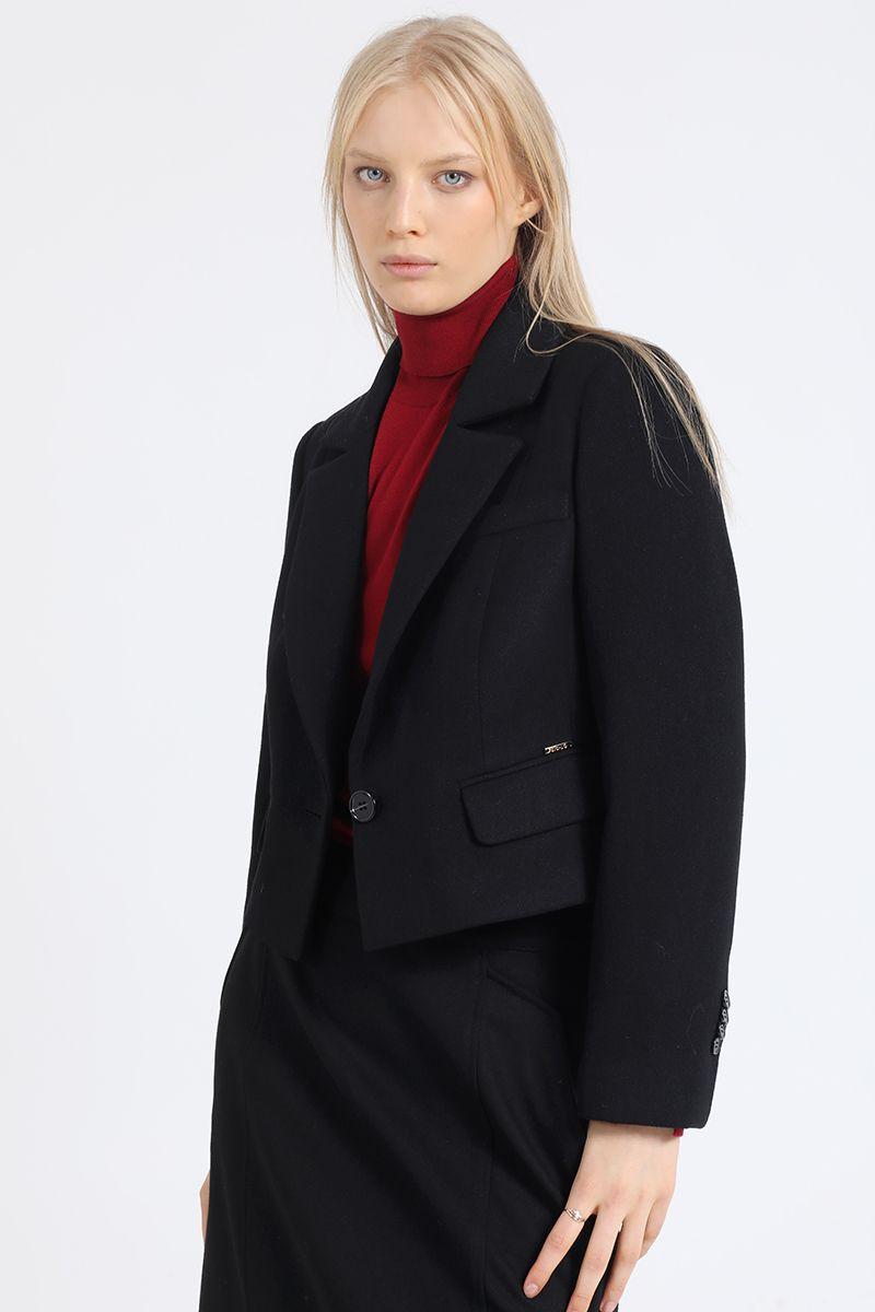 Chaqueta Crop, Boton Contratono, Muflon Negro Liola-5