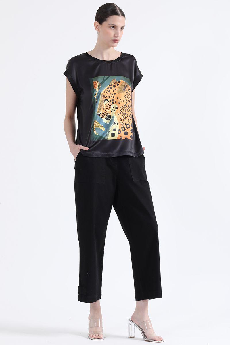 Polera Con Satin Estampado Cuadro Tigre Negro Liola-1