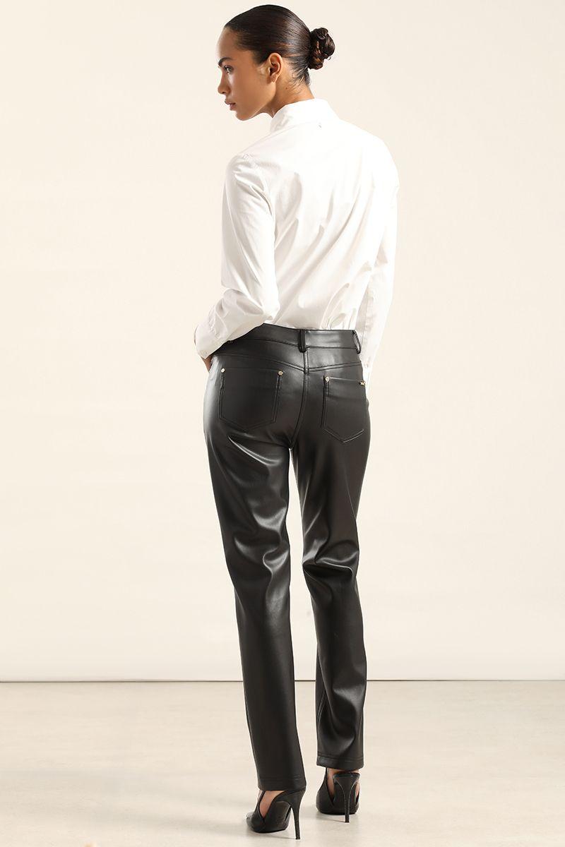 Pantalón slim, tiro medio, efecto cuero, negro Liola-6