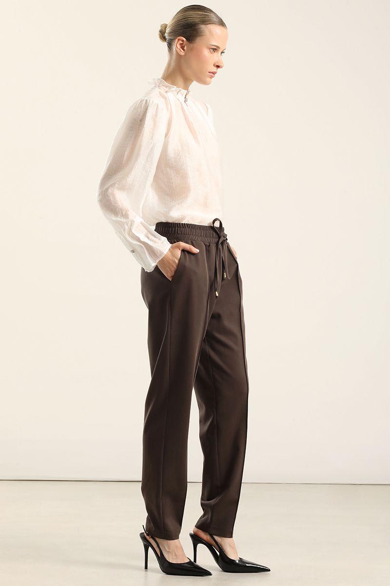 Pantalón pitillo, tiro alto, chocolate Liola-4