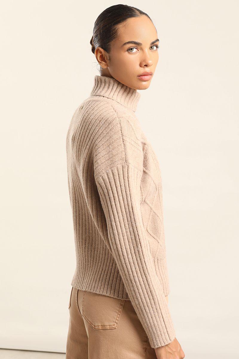 Sweater Punto, Boton Joya, Beige Liola-4
